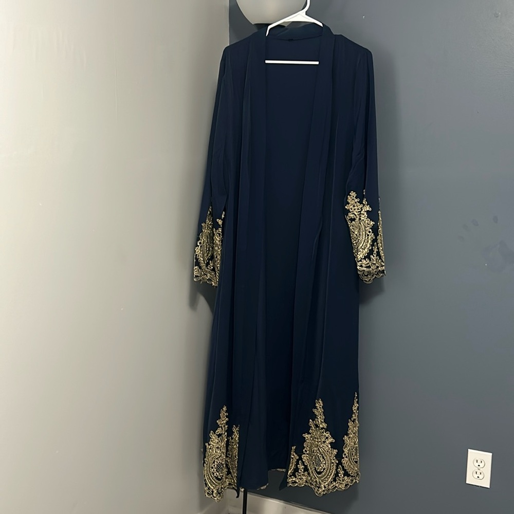 🚨PART OF 4 for 25🚨
 add 4 to bundle 
Kaftan Hand made Traditonal cardigan